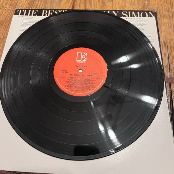 The Best of Carly Simon Vinyl Record - Picture 3 of 4